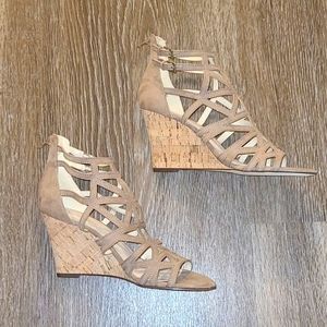 NINE WEST Women's Taupe Wedges